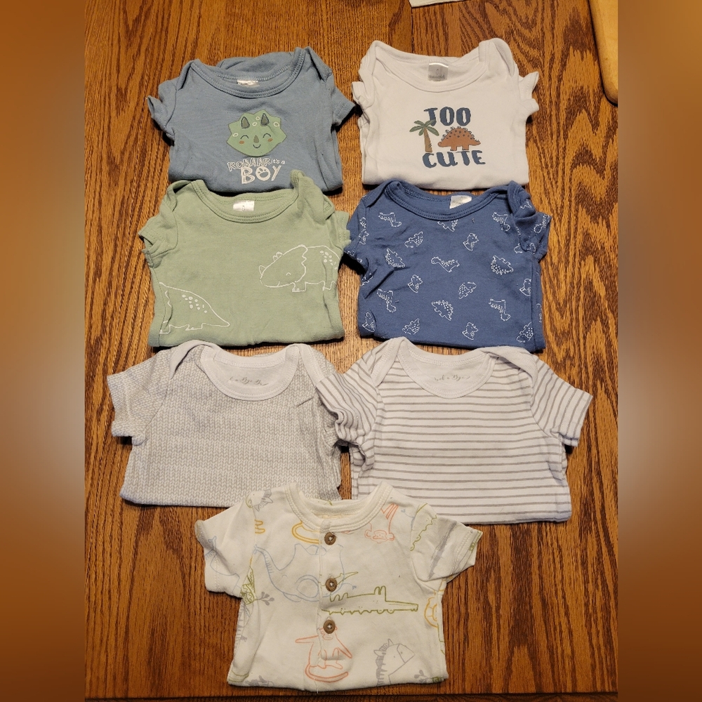 Boys 0-3 month bundle! - Picture 2 of 7